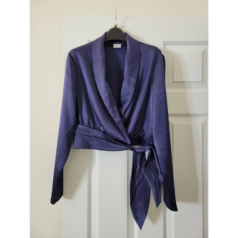 Babaton Davis Womens M Satin Crop-Tie Blouse $128